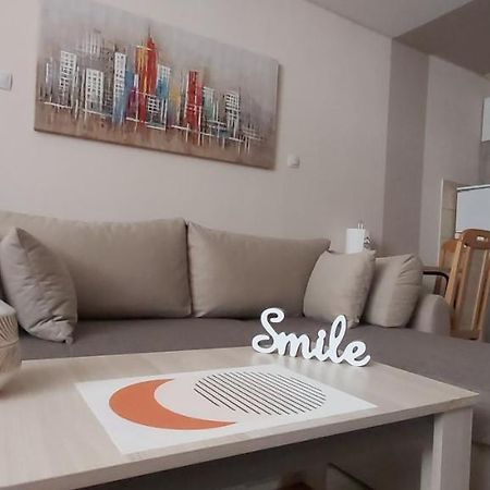 Square Apartment Paracin Exterior photo