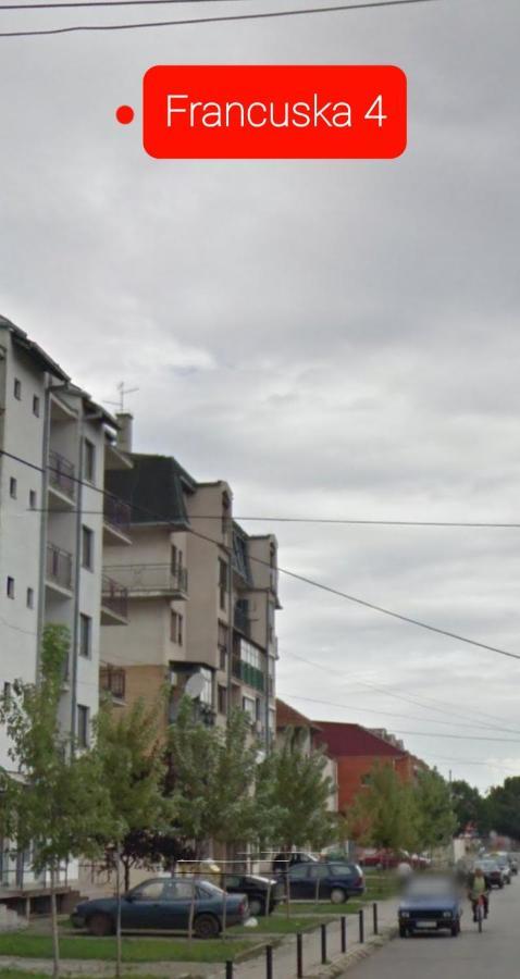 Square Apartment Paracin Exterior photo