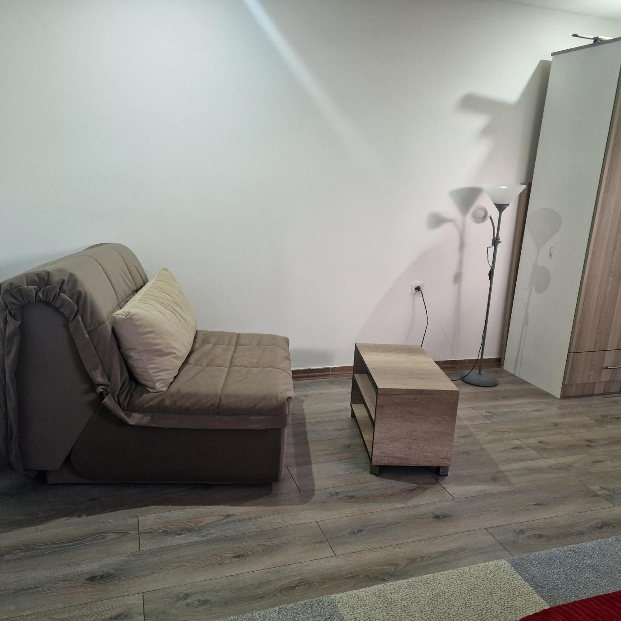 Square Apartment Paracin Exterior photo