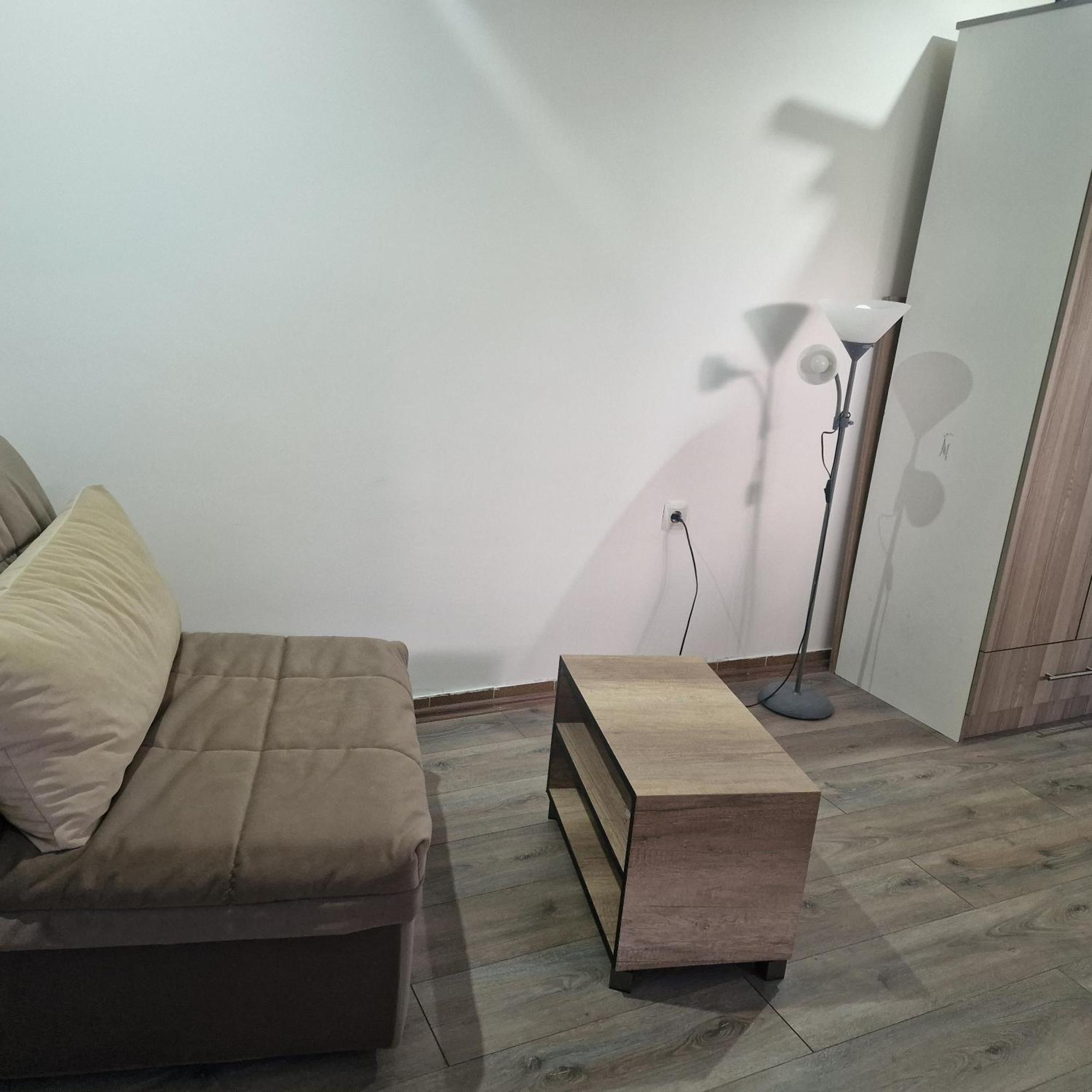 Square Apartment Paracin Exterior photo